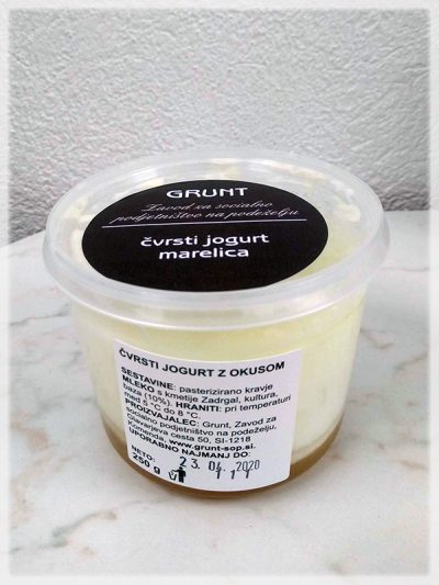 Čvrsti jogurt z okusom - Marelica - 250 g