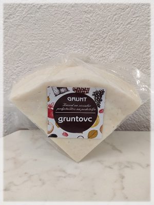 Gruntovc - poltrdi sir za rezanje - 330 g do 350 g