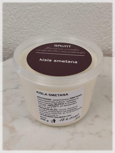 Kisla smetana - 250 ml